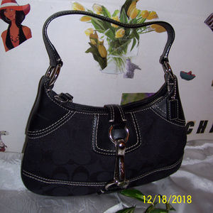 COACH Black Signature C Jacuard & Leather Dog Clip